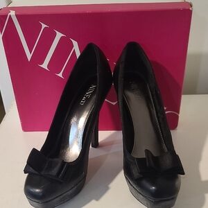 Nne &Co Black Pump with Bow Accent